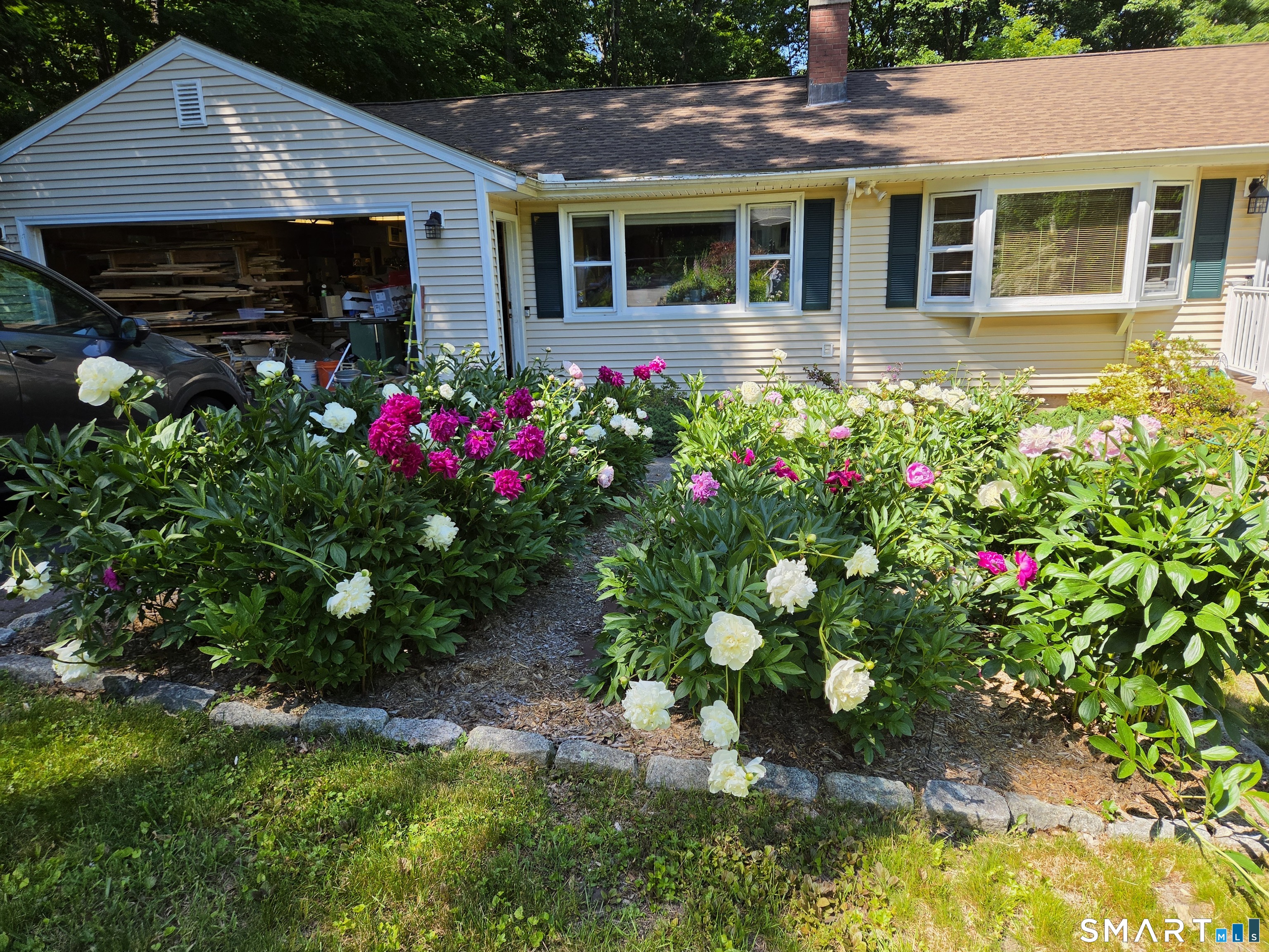 25 Mountain View Road Bethany CT 06524