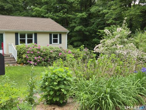 25 Mountain View Road Bethany CT 06524
