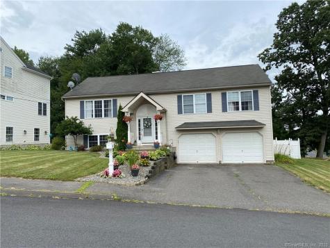8 Ridgeland Drive Waterbury CT 06708