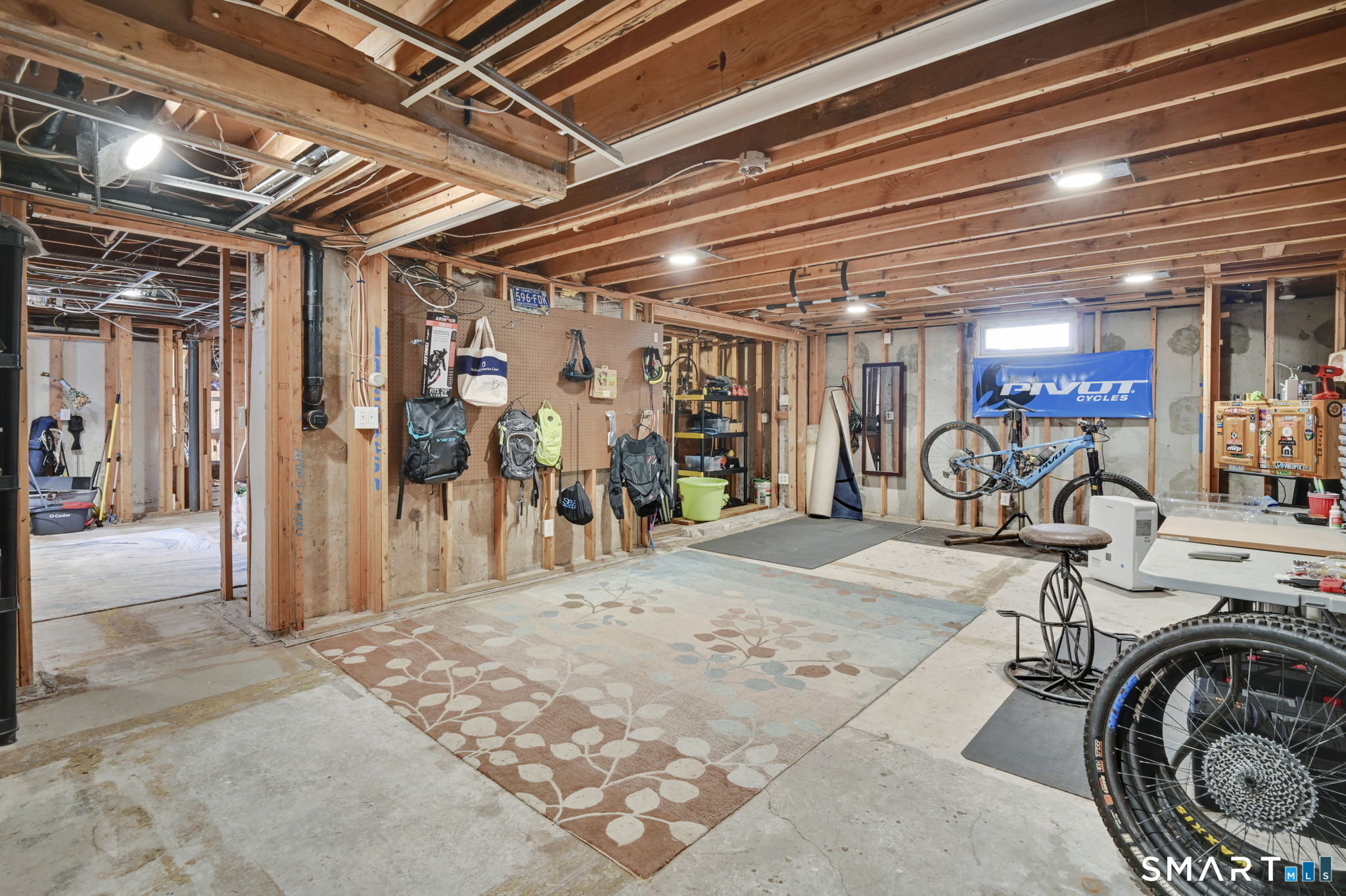 61 Cedar Street Newington CT 06111