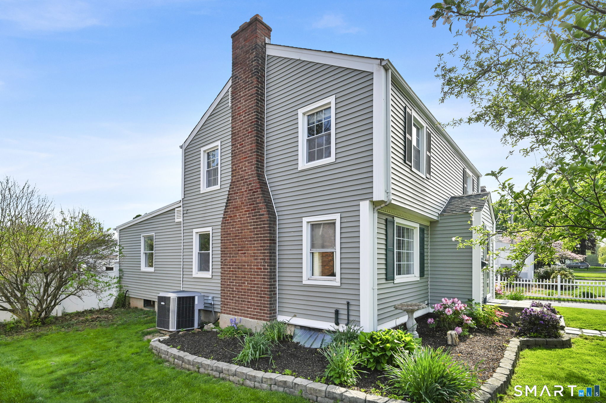 61 Cedar Street Newington CT 06111