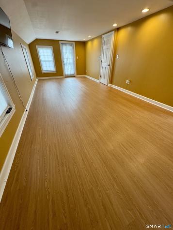 834 Bee Street Meriden CT 06450