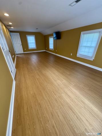 834 Bee Street Meriden CT 06450