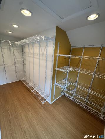 834 Bee Street Meriden CT 06450