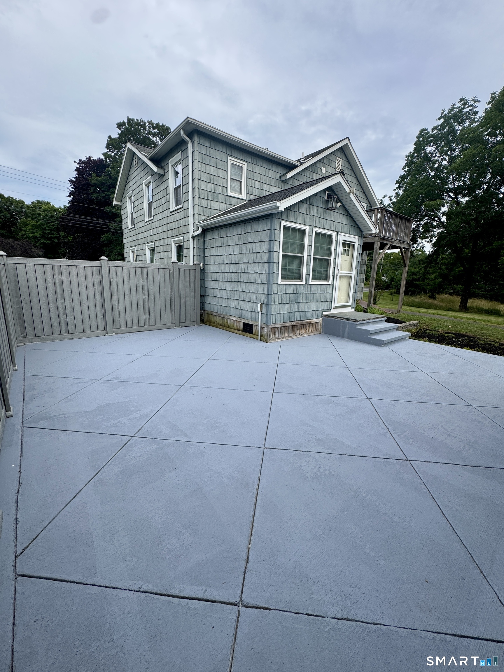 834 Bee Street Meriden CT 06450