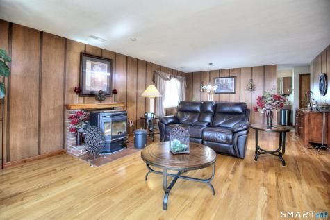 34 Richard Circle Stratford CT 06614