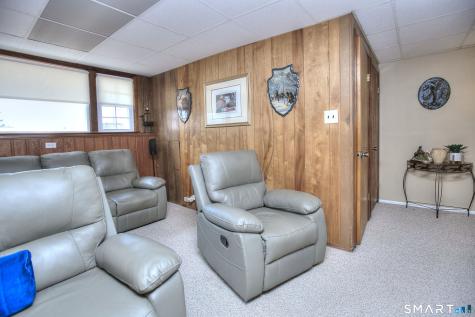 34 Richard Circle Stratford CT 06614