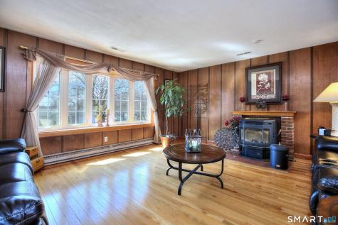 34 Richard Circle Stratford CT 06614
