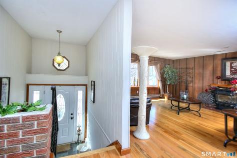34 Richard Circle Stratford CT 06614
