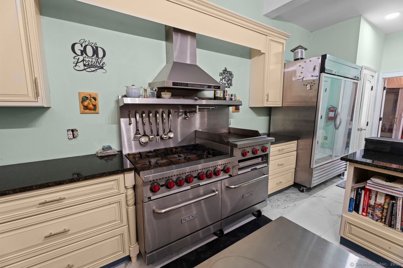 8 Tom Road East Haddam CT 06423