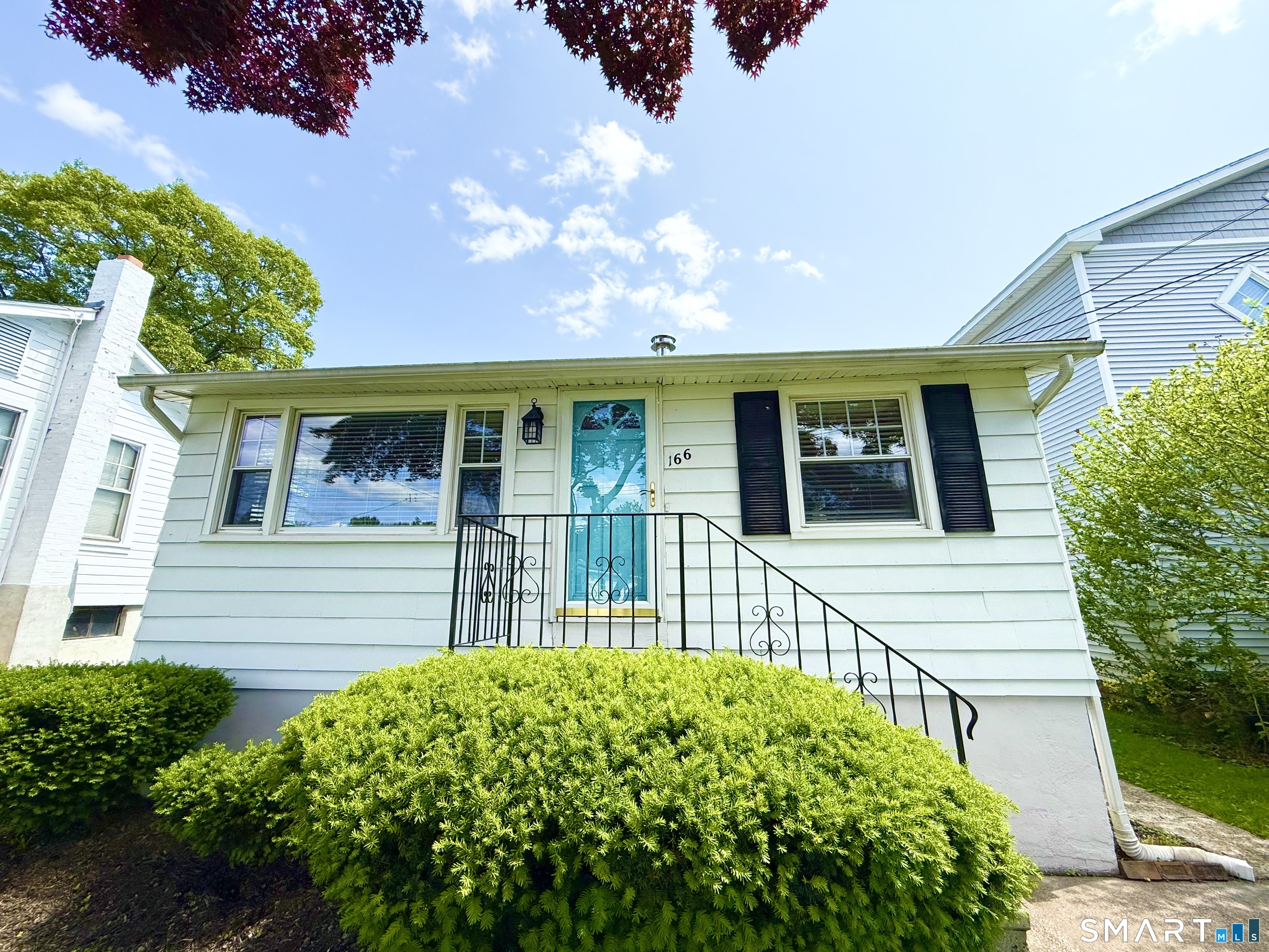 166 Cosey Beach Road East Haven CT 06512
