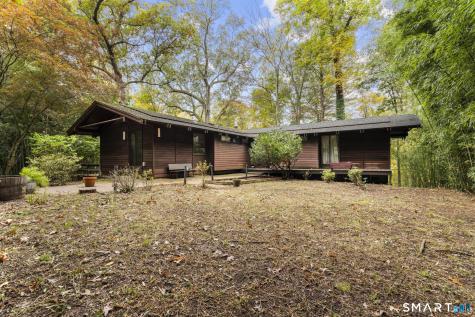 105 Spruce Bank Road Hamden CT 06518