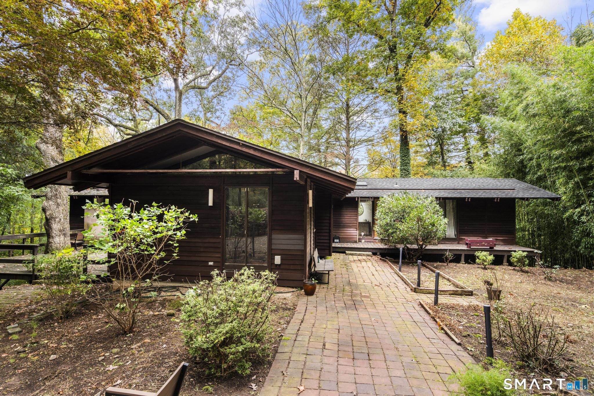 105 Spruce Bank Road Hamden CT 06518