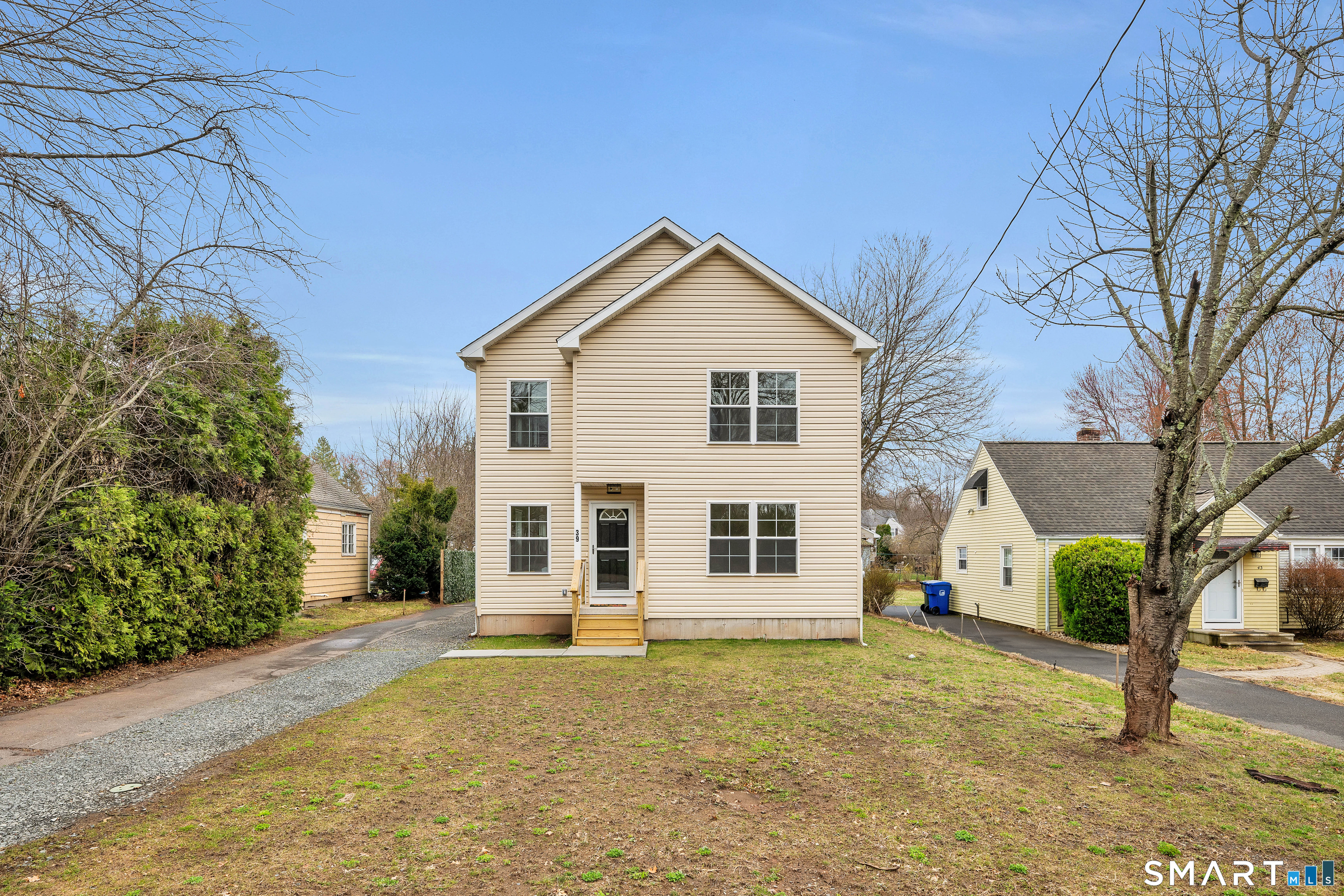 39 Robbins Avenue Newington CT 06111