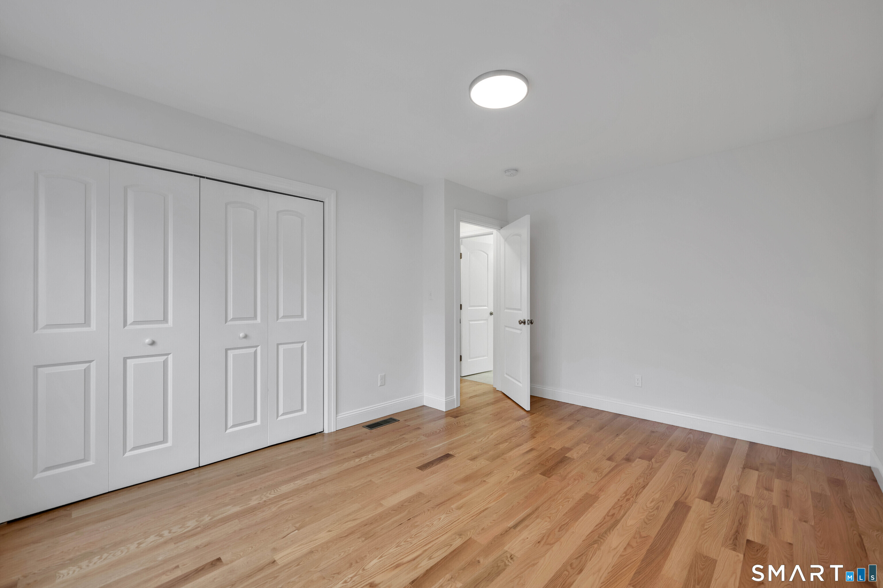 39 Robbins Avenue Newington CT 06111