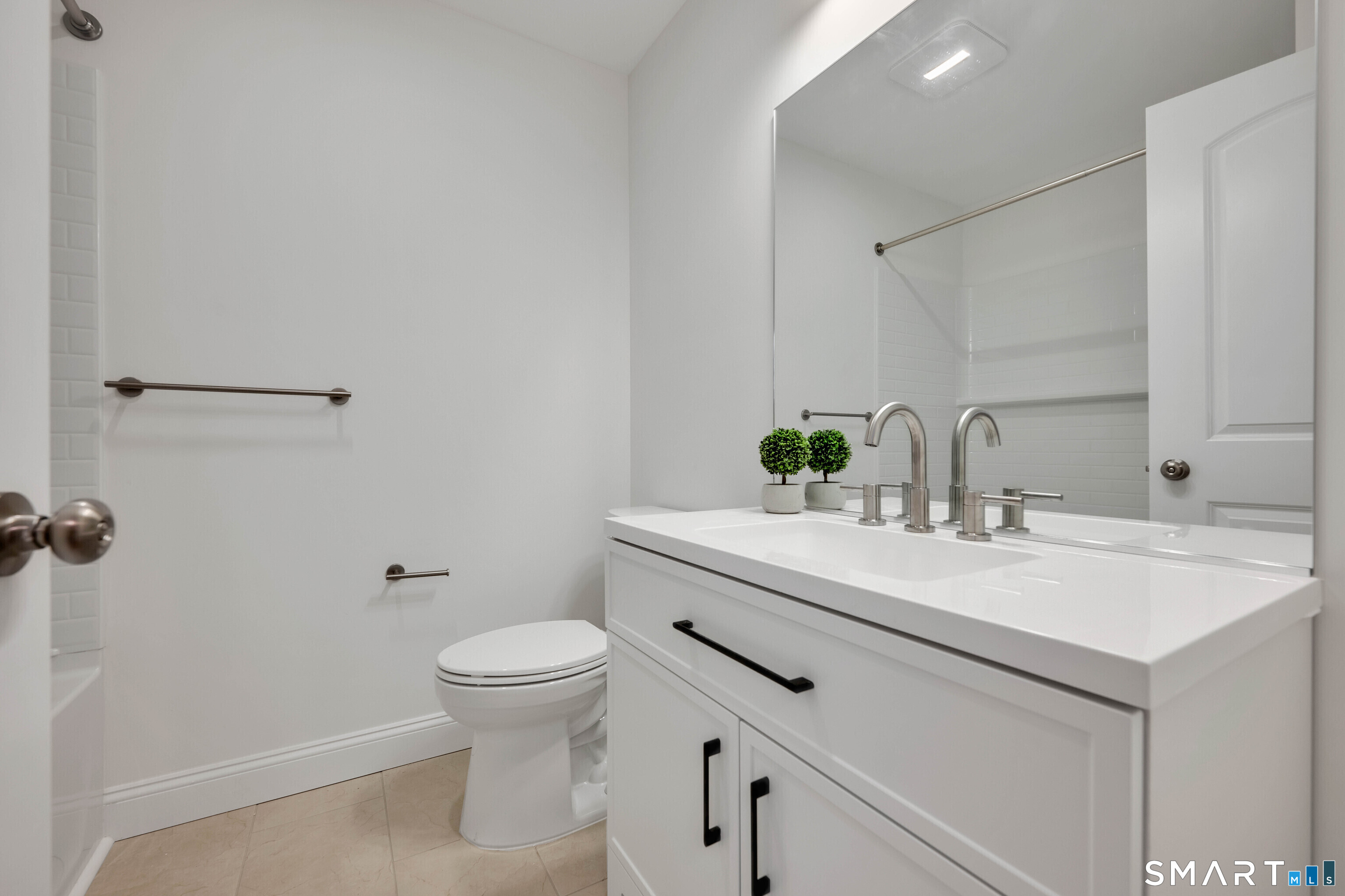 39 Robbins Avenue Newington CT 06111