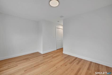 39 Robbins Avenue Newington CT 06111