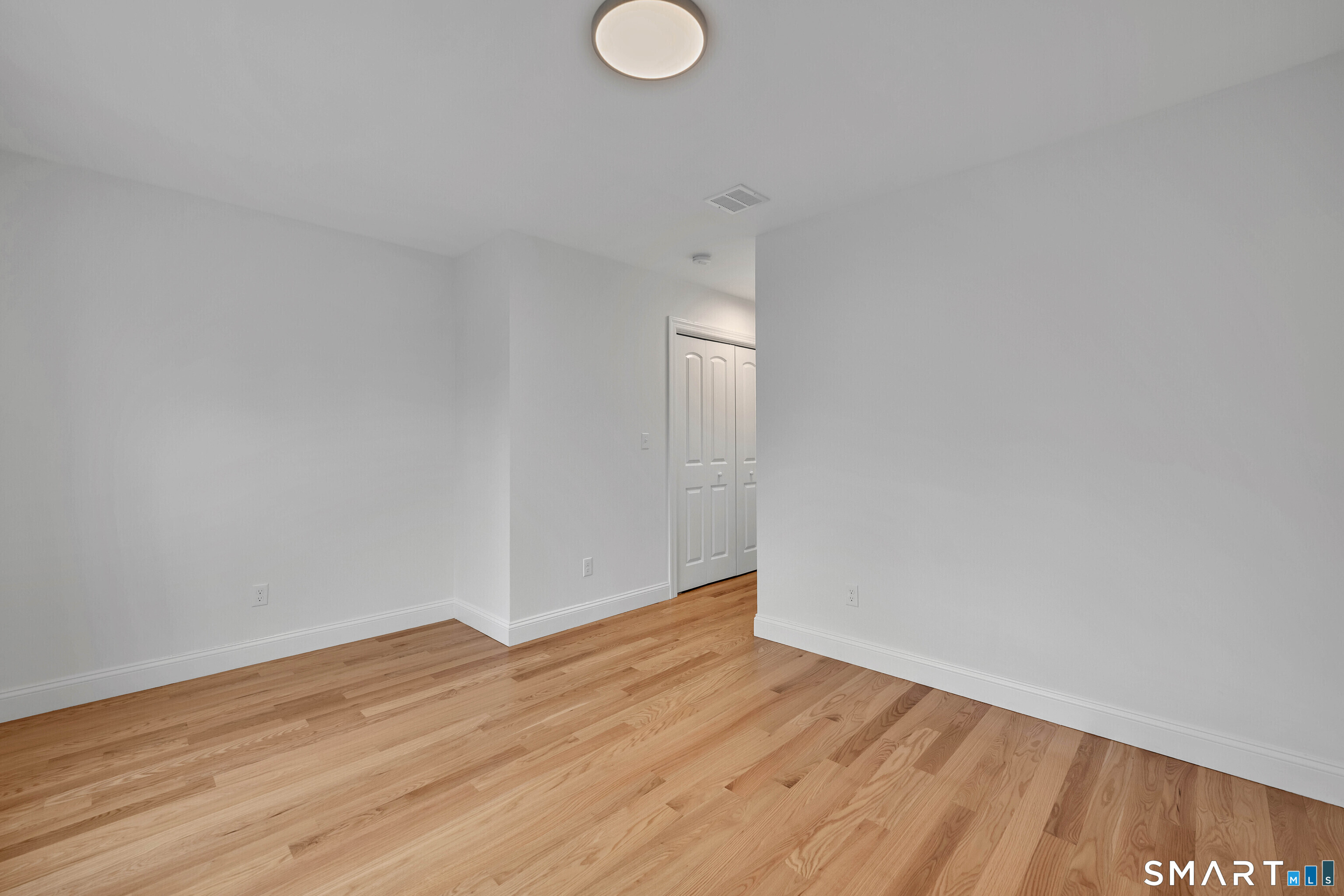 39 Robbins Avenue Newington CT 06111