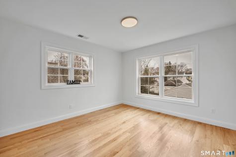 39 Robbins Avenue Newington CT 06111