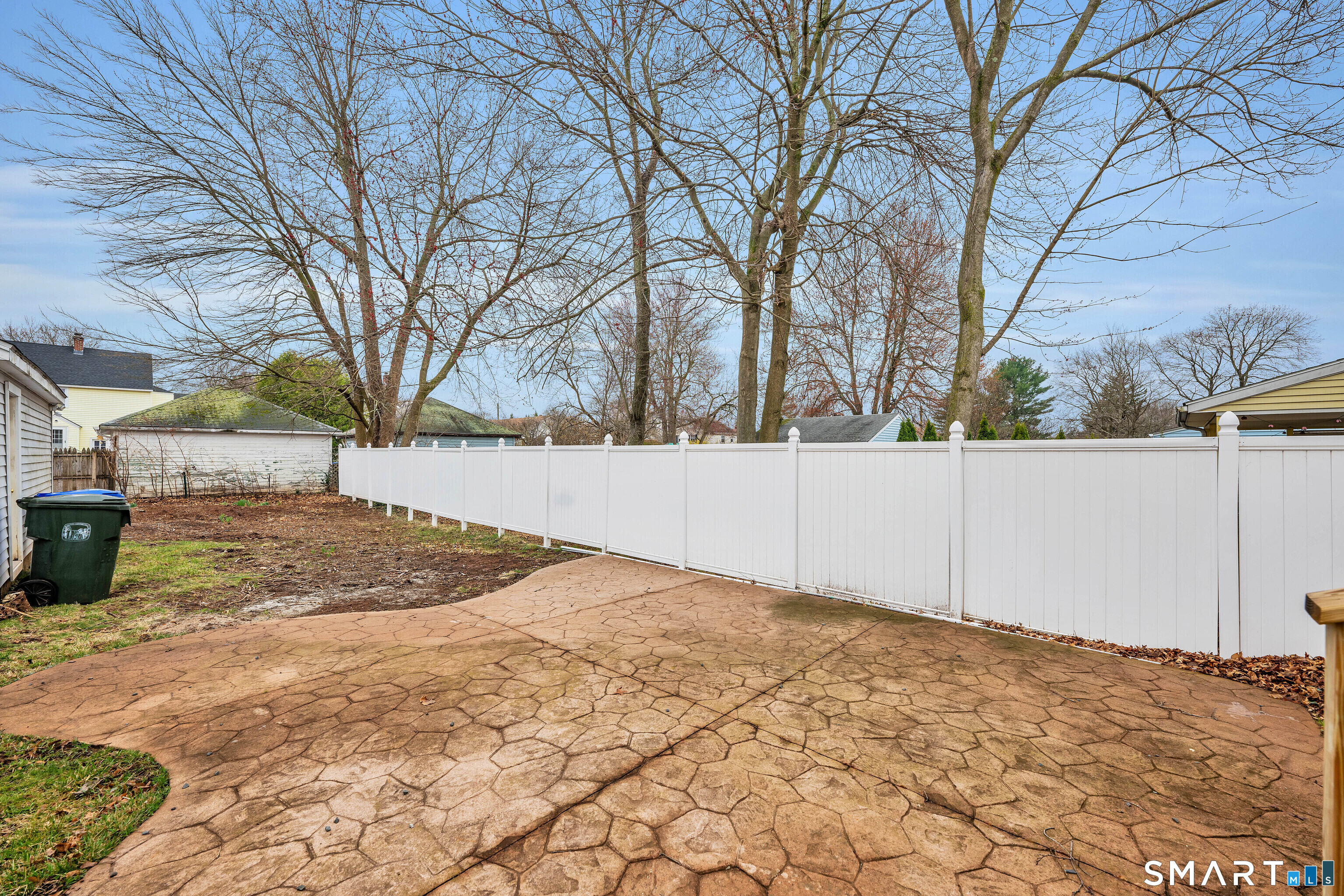 39 Robbins Avenue Newington CT 06111