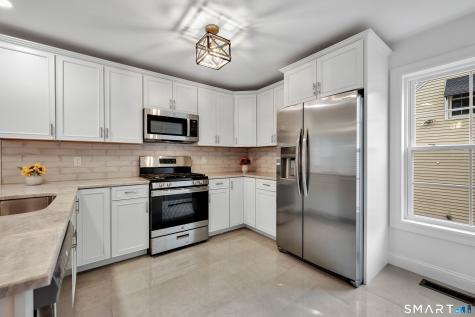 39 Robbins Avenue Newington CT 06111