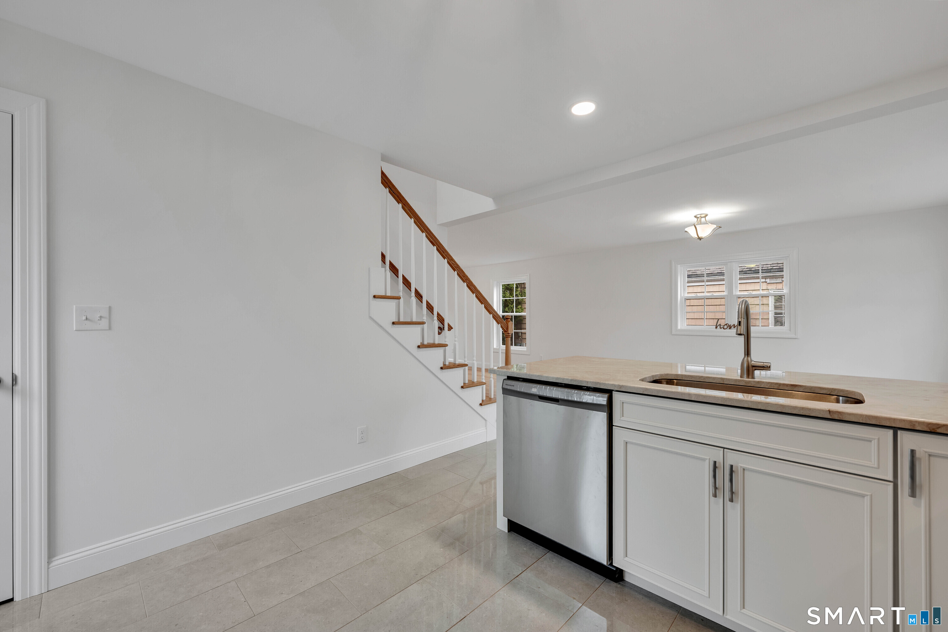 39 Robbins Avenue Newington CT 06111