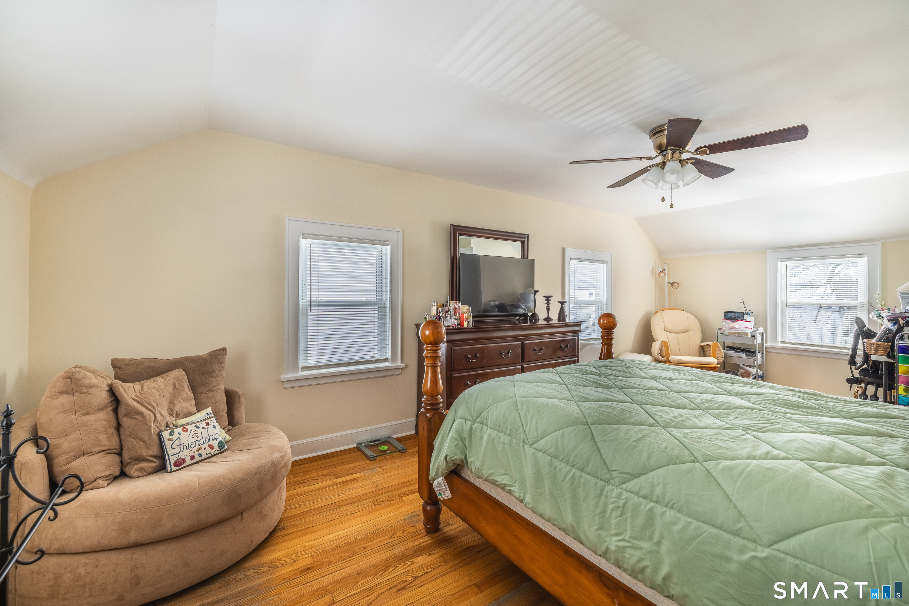 61 Astoria Avenue Bridgeport CT 06604