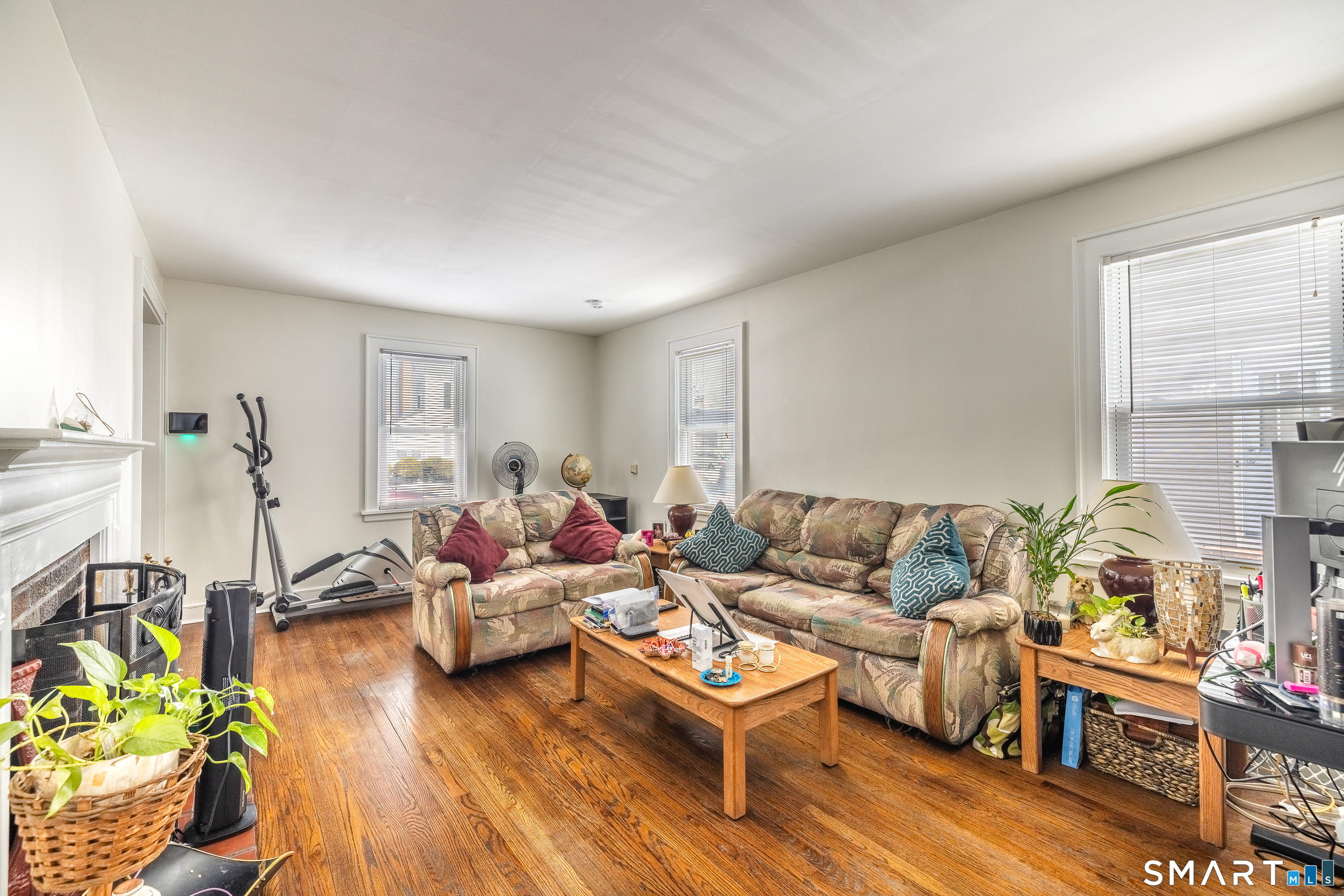 61 Astoria Avenue Bridgeport CT 06604