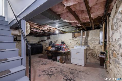 61 Astoria Avenue Bridgeport CT 06604