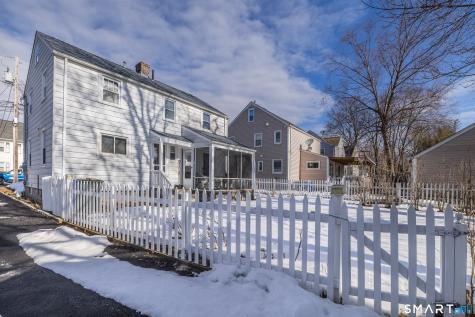 61 Astoria Avenue Bridgeport CT 06604