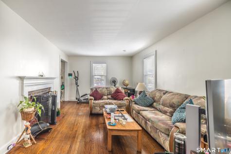61 Astoria Avenue Bridgeport CT 06604