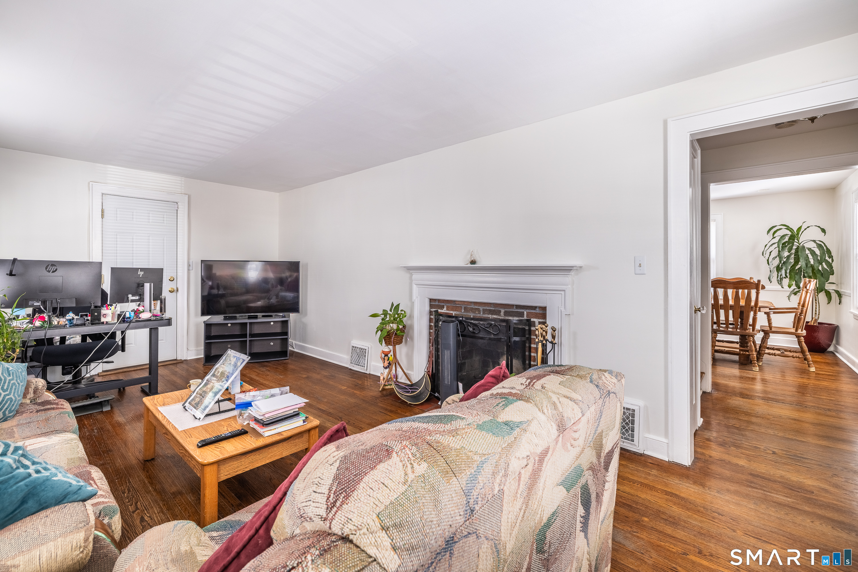 61 Astoria Avenue Bridgeport CT 06604