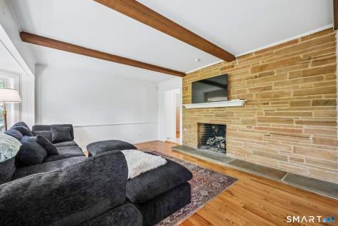 206 Peddlers Road Guilford CT 06437