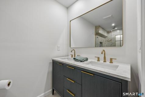 206 Peddlers Road Guilford CT 06437