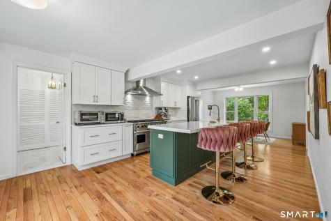 206 Peddlers Road Guilford CT 06437
