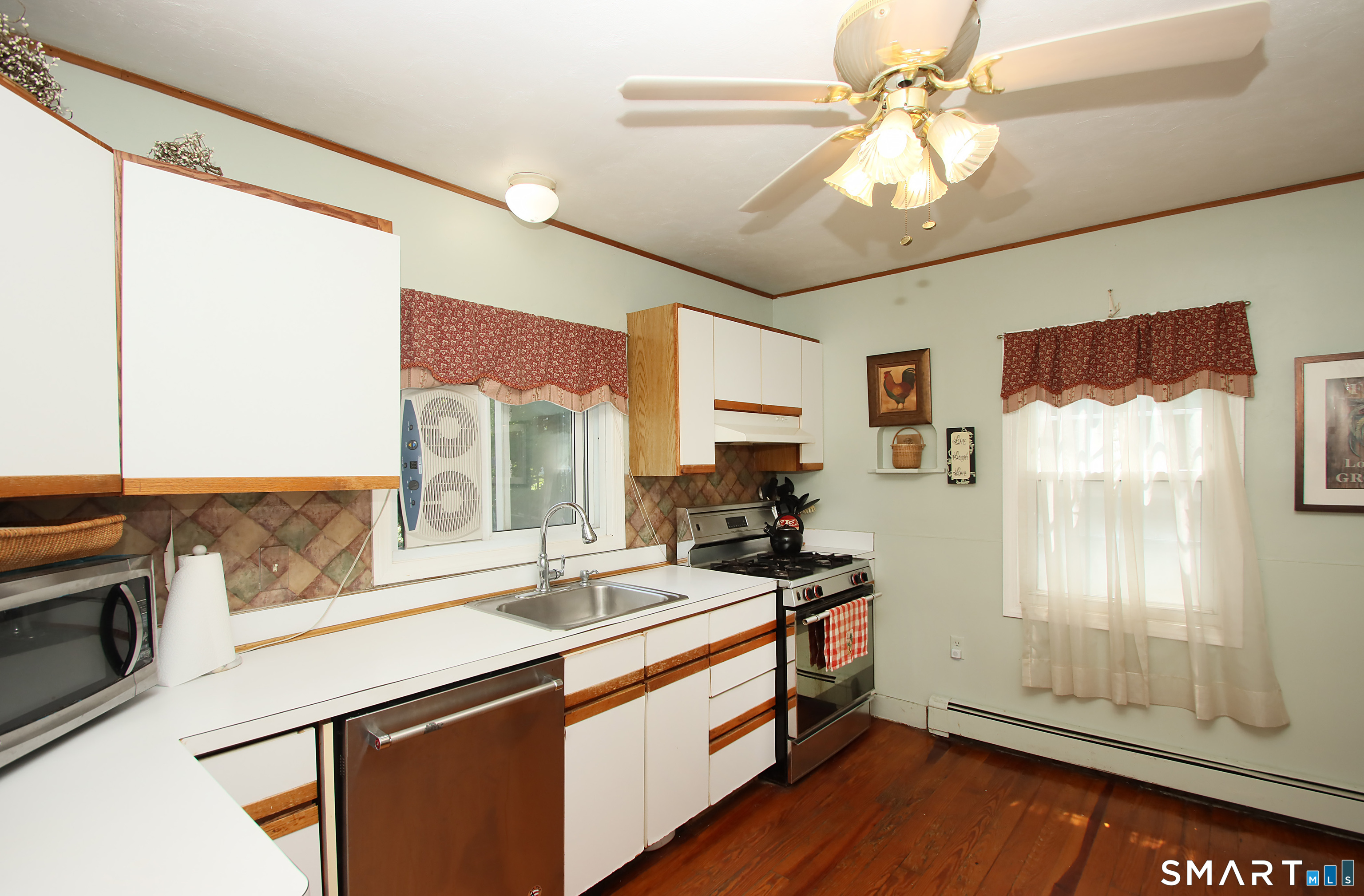12 Edgewood Avenue Ansonia CT 06401