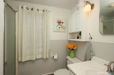 12 Edgewood Avenue Ansonia CT 06401