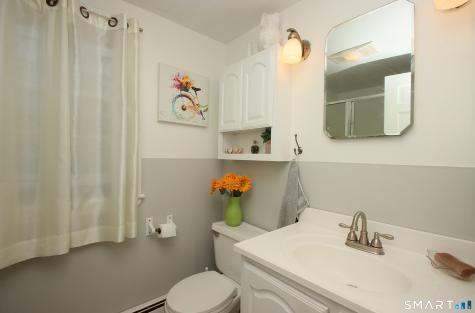 12 Edgewood Avenue Ansonia CT 06401