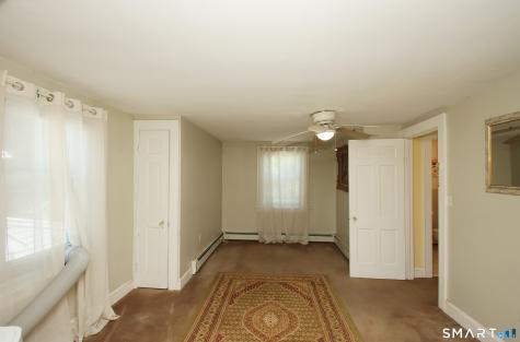 12 Edgewood Avenue Ansonia CT 06401