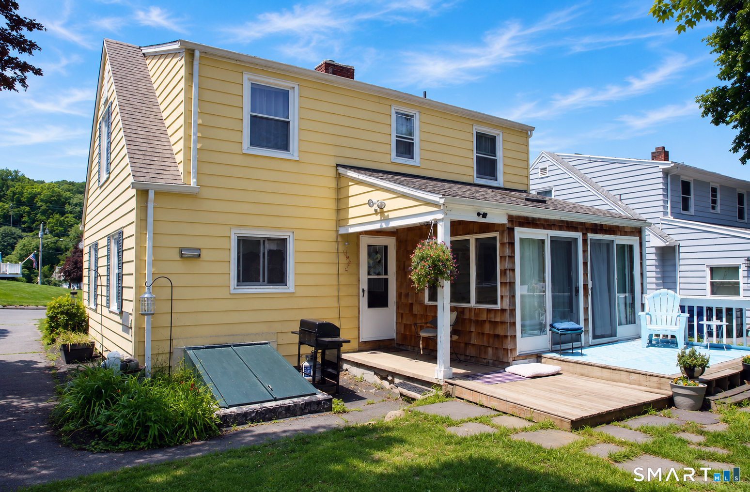 12 Edgewood Avenue Ansonia CT 06401