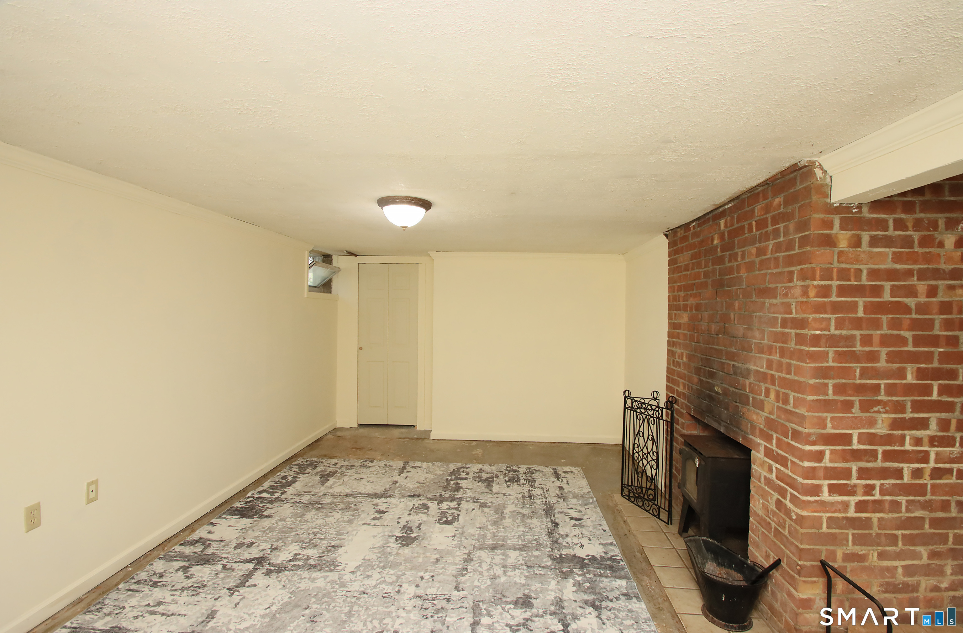 12 Edgewood Avenue Ansonia CT 06401