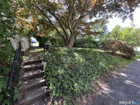 12 Edgewood Avenue Ansonia CT 06401