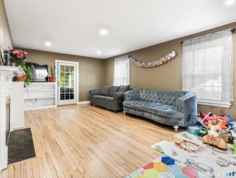 15 Ezra Road Danbury CT 06811