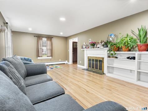 15 Ezra Road Danbury CT 06811