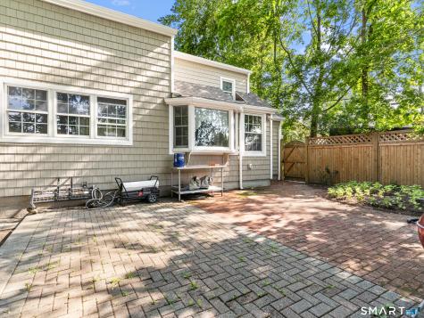 15 Ezra Road Danbury CT 06811