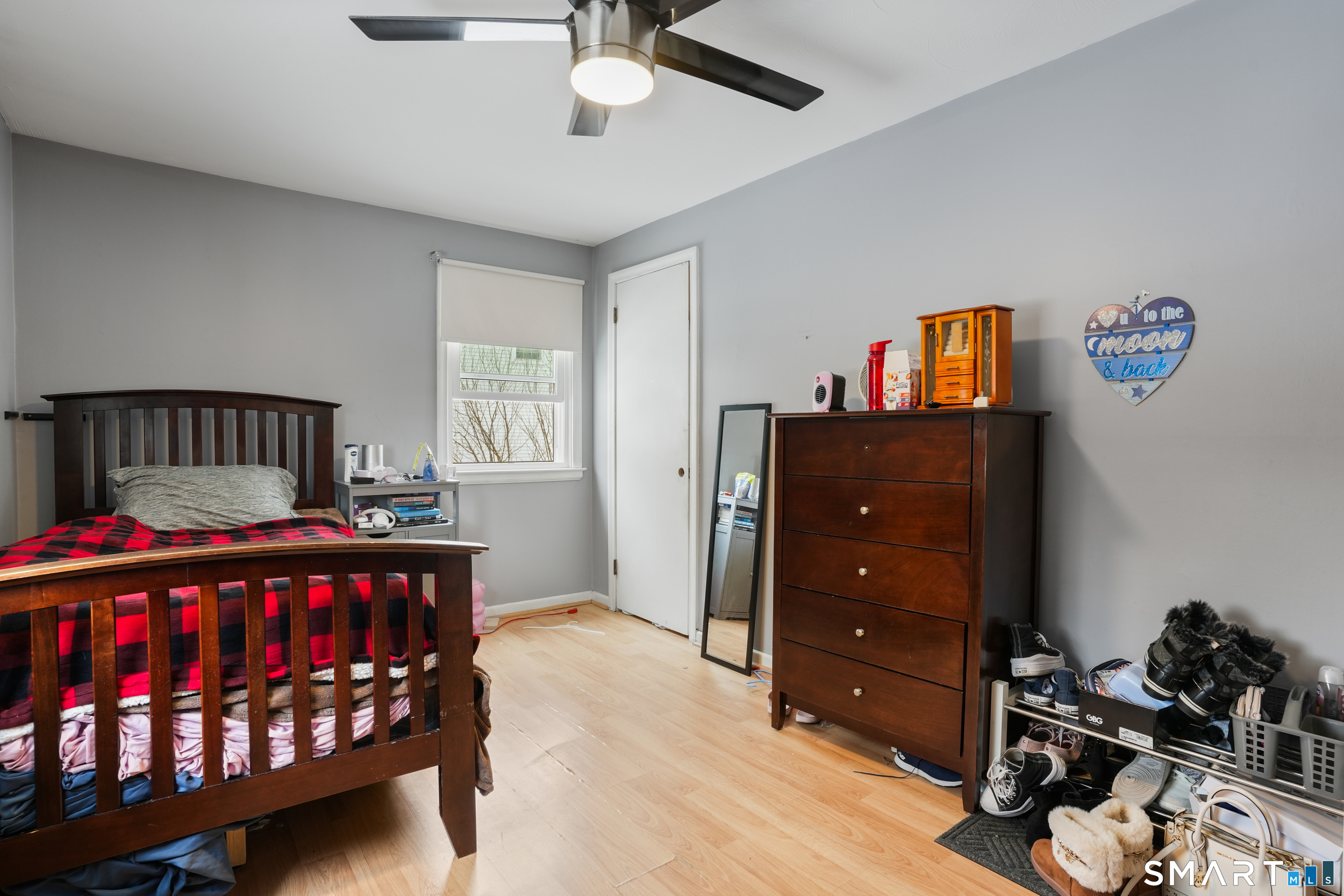 25 Sheffield Lane Bristol CT 06010