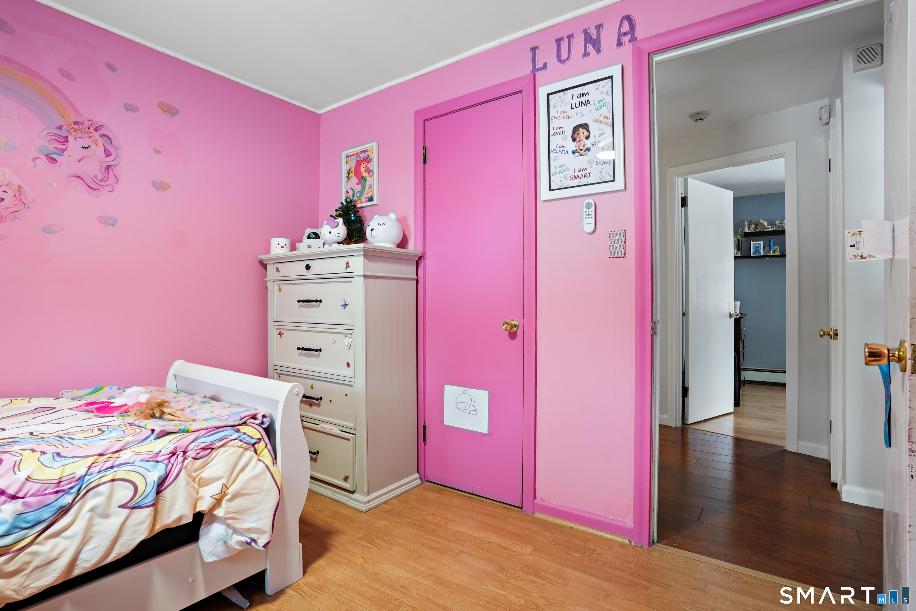 25 Sheffield Lane Bristol CT 06010