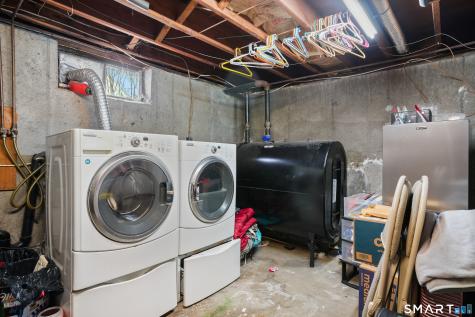 25 Sheffield Lane Bristol CT 06010