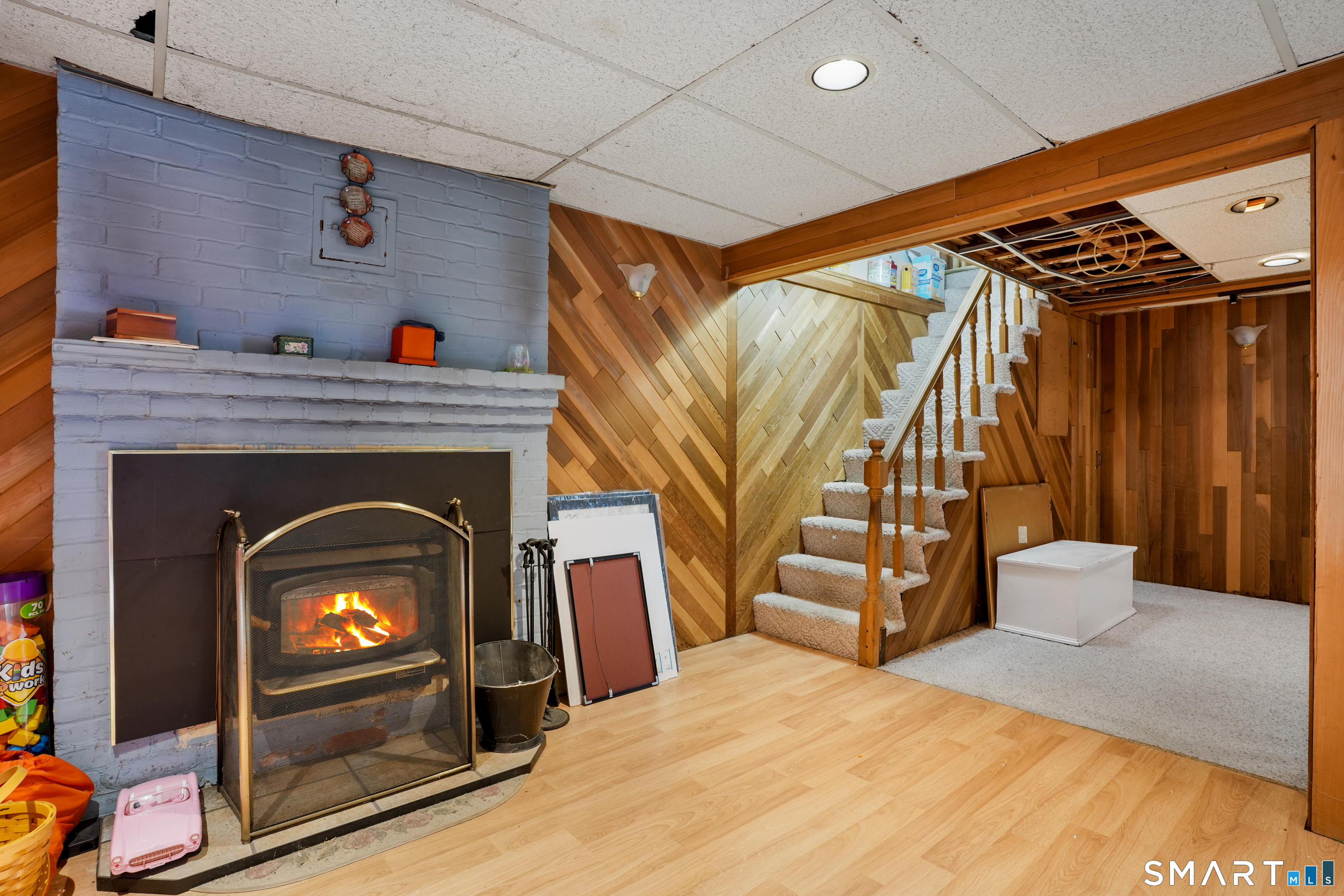 25 Sheffield Lane Bristol CT 06010