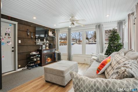 25 Sheffield Lane Bristol CT 06010